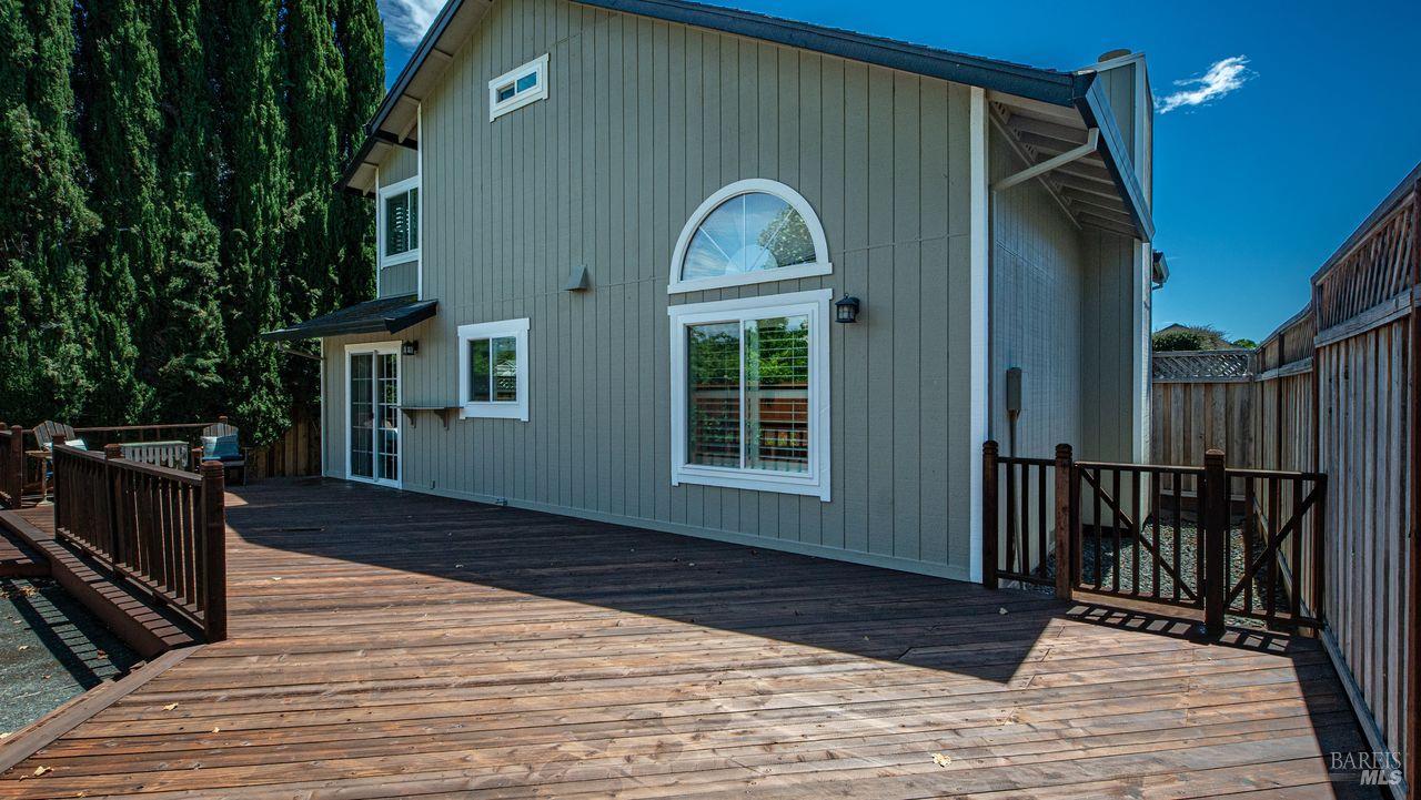 104 Furber Lane Cloverdale CA 95425