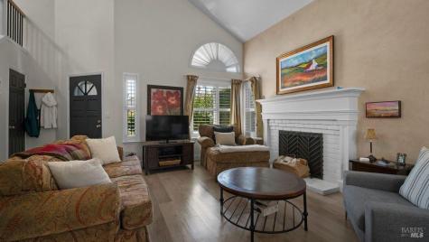 104 Furber Lane Cloverdale CA 95425