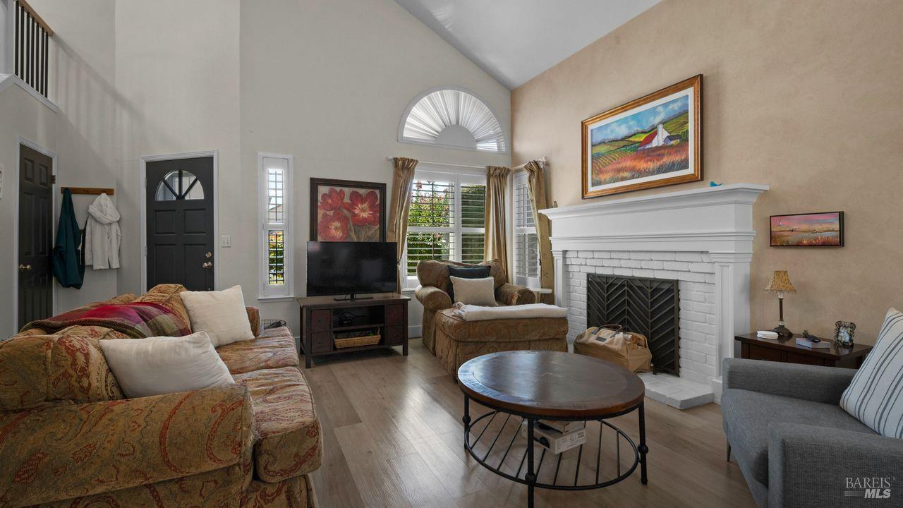 104 Furber Lane Cloverdale CA 95425