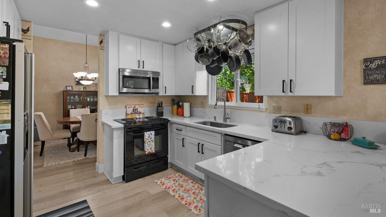 104 Furber Lane Cloverdale CA 95425