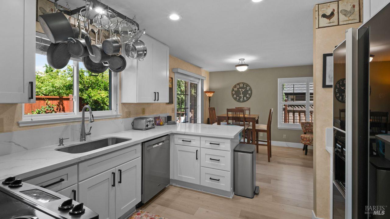 104 Furber Lane Cloverdale CA 95425
