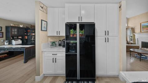 104 Furber Lane Cloverdale CA 95425