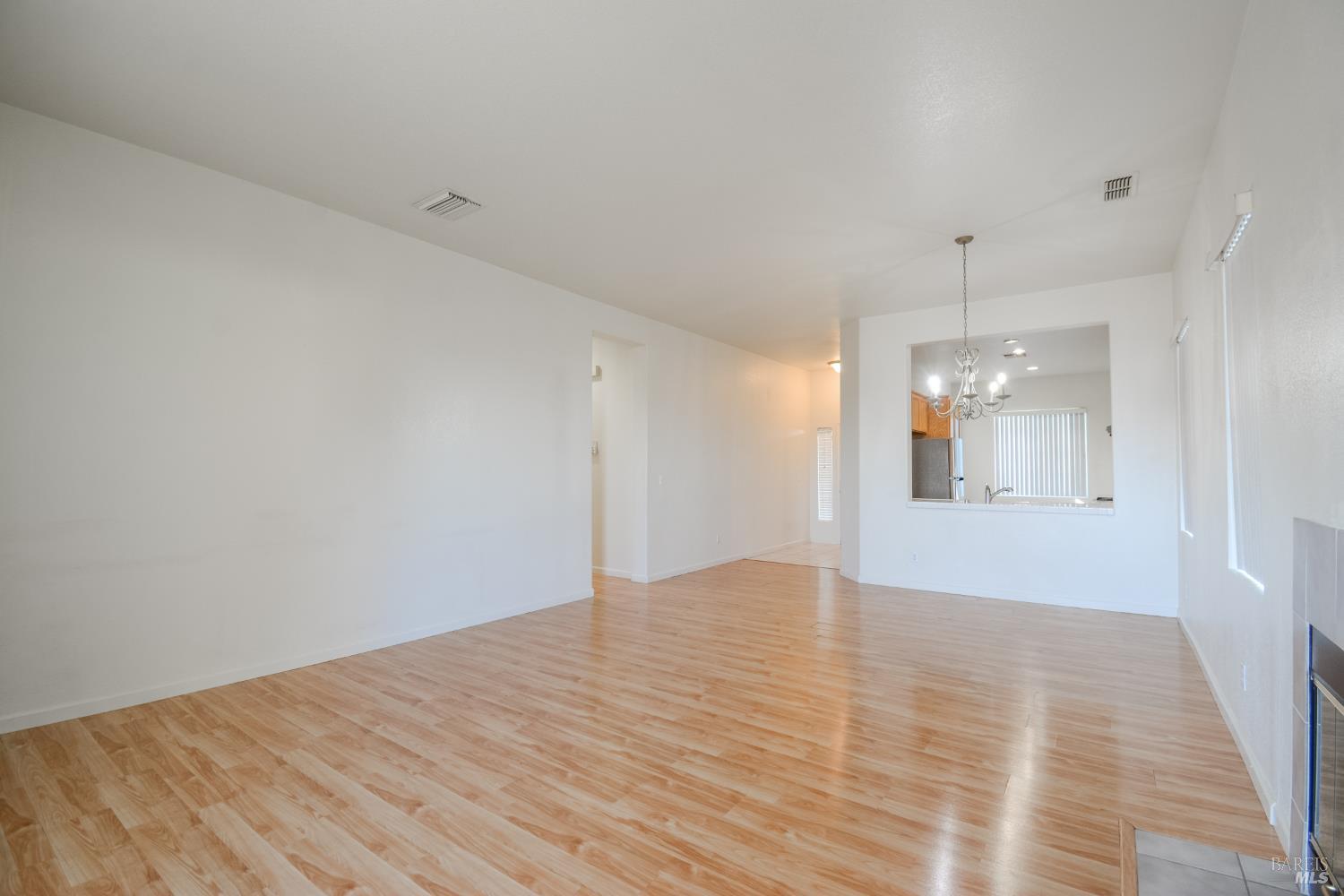 300 Rennert Way Dixon CA 95620