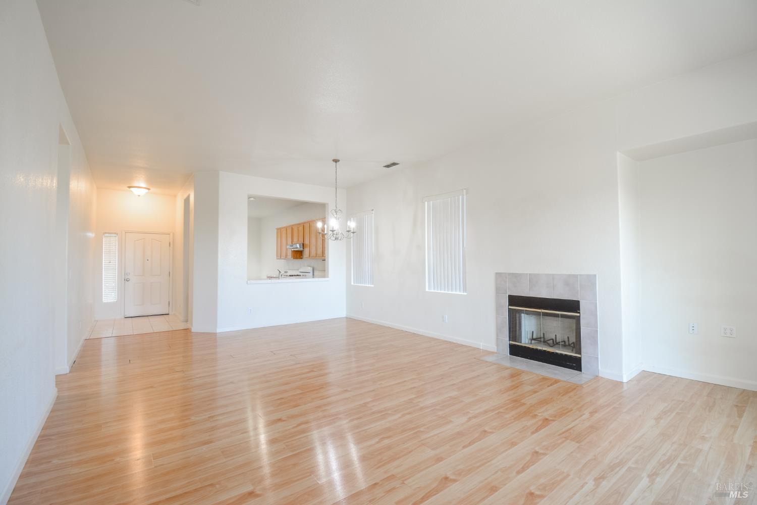 300 Rennert Way Dixon CA 95620