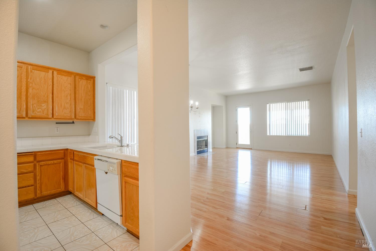 300 Rennert Way Dixon CA 95620