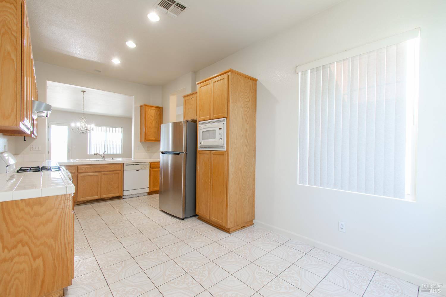 300 Rennert Way Dixon CA 95620
