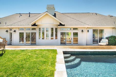 2614 Scotts Right Of Way Sebastopol CA 95472