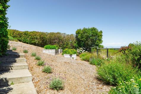 2614 Scotts Right Of Way Sebastopol CA 95472
