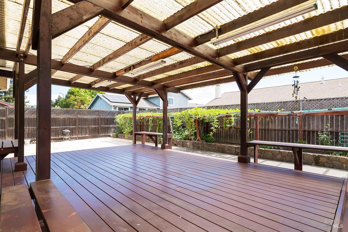 1804 Spoonbill Avenue Petaluma CA 94954