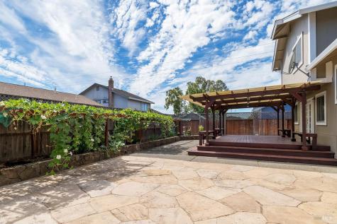 1804 Spoonbill Avenue Petaluma CA 94954