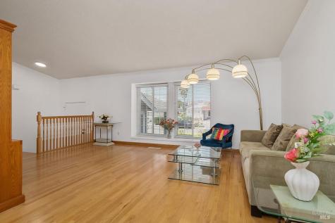 1804 Spoonbill Avenue Petaluma CA 94954