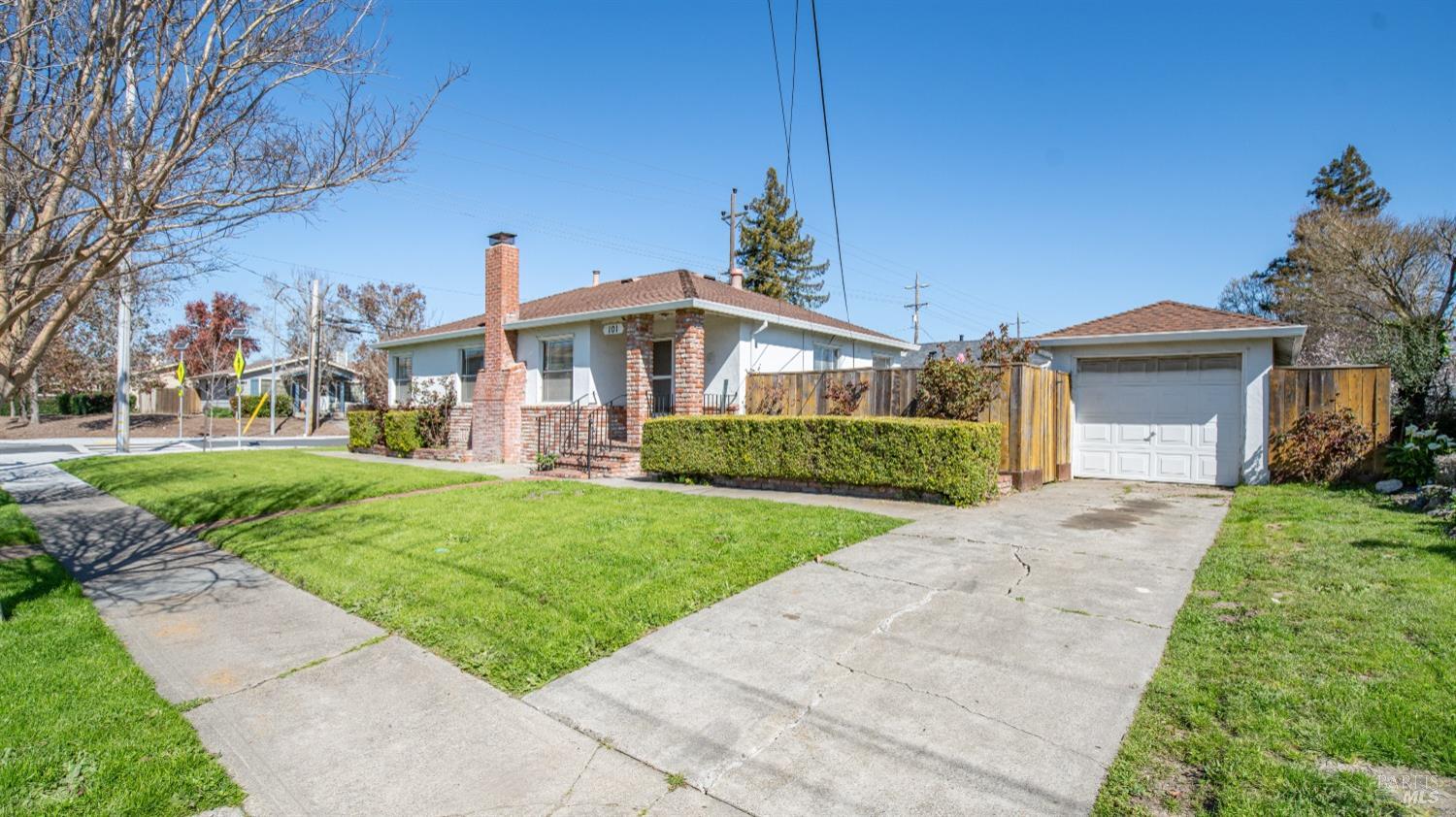 101 Edith Street Petaluma CA 94952