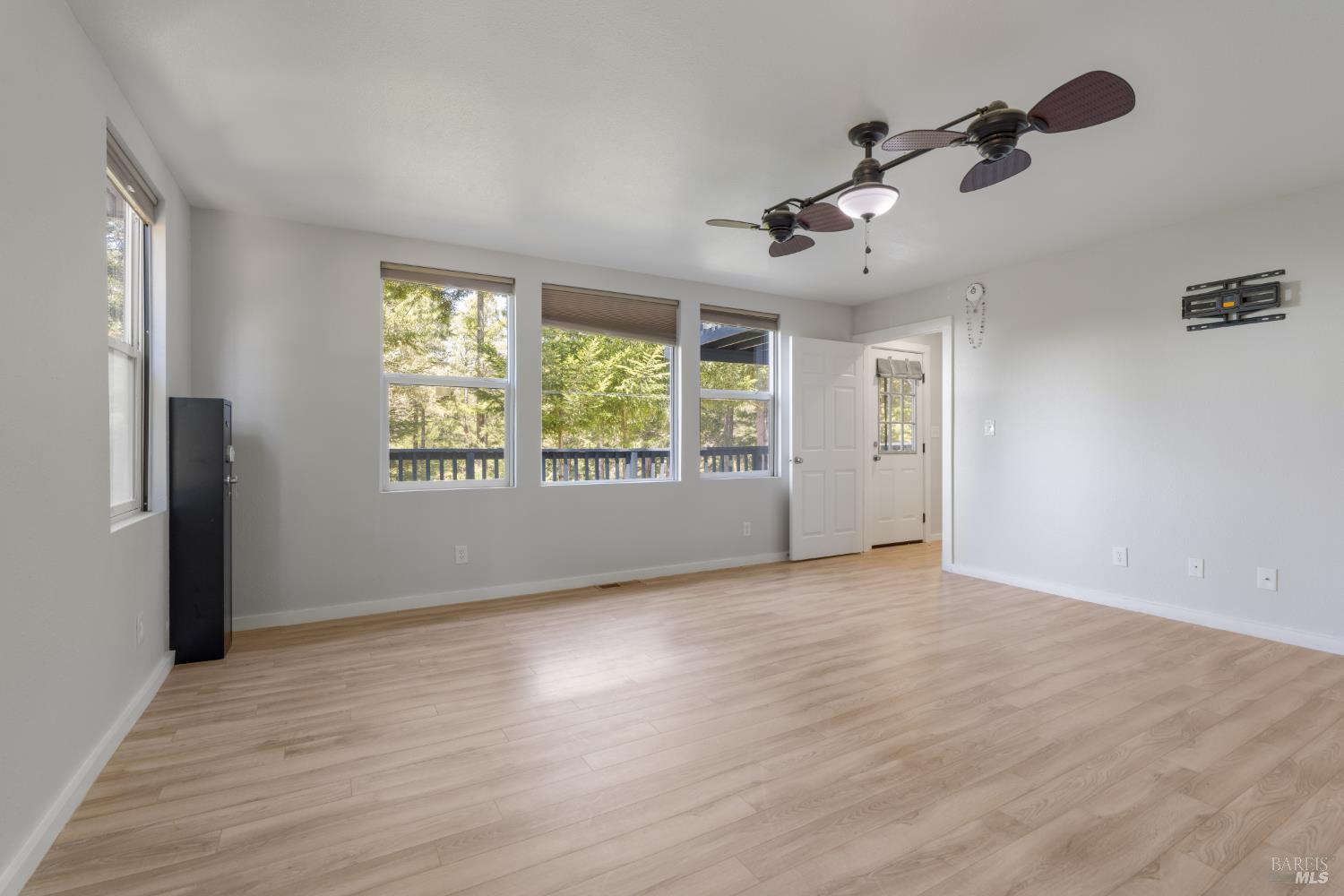 44000 Iversen Road Gualala CA 95445