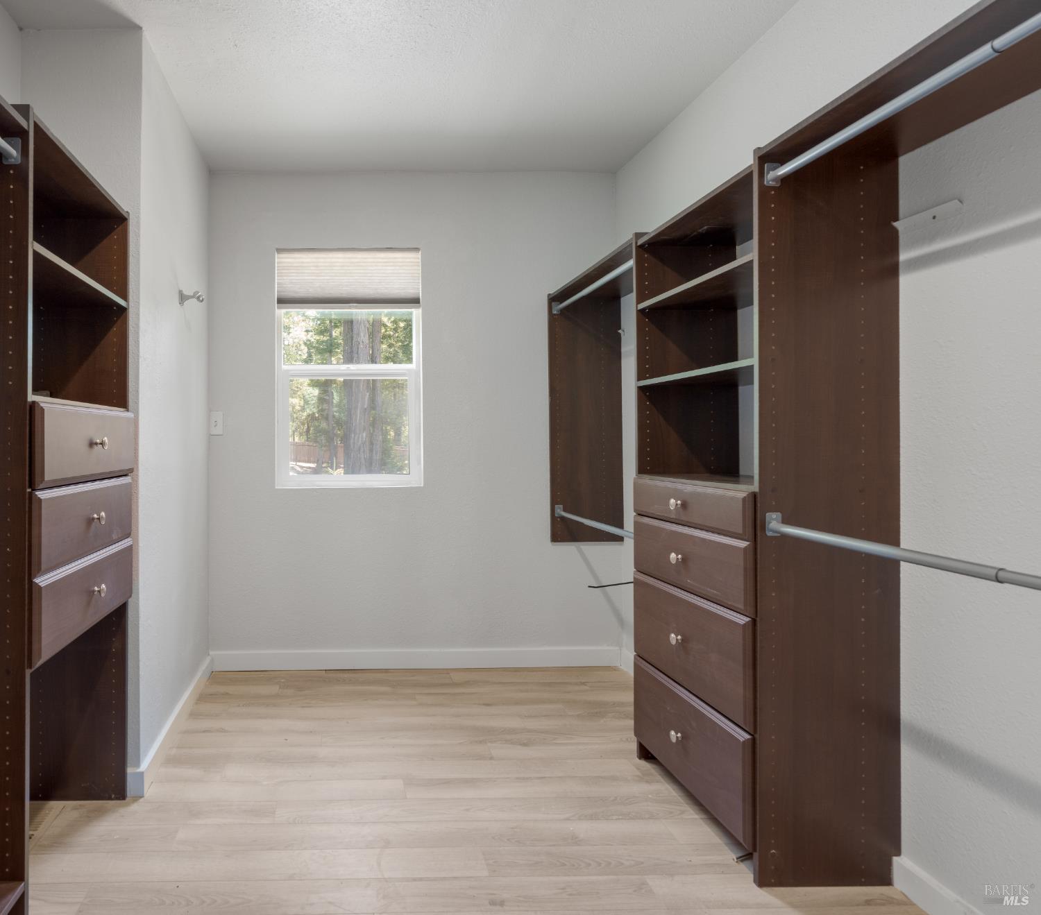 44000 Iversen Road Gualala CA 95445