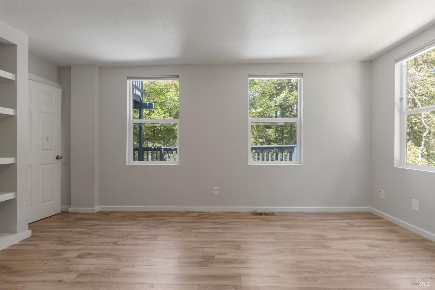 44000 Iversen Road Gualala CA 95445
