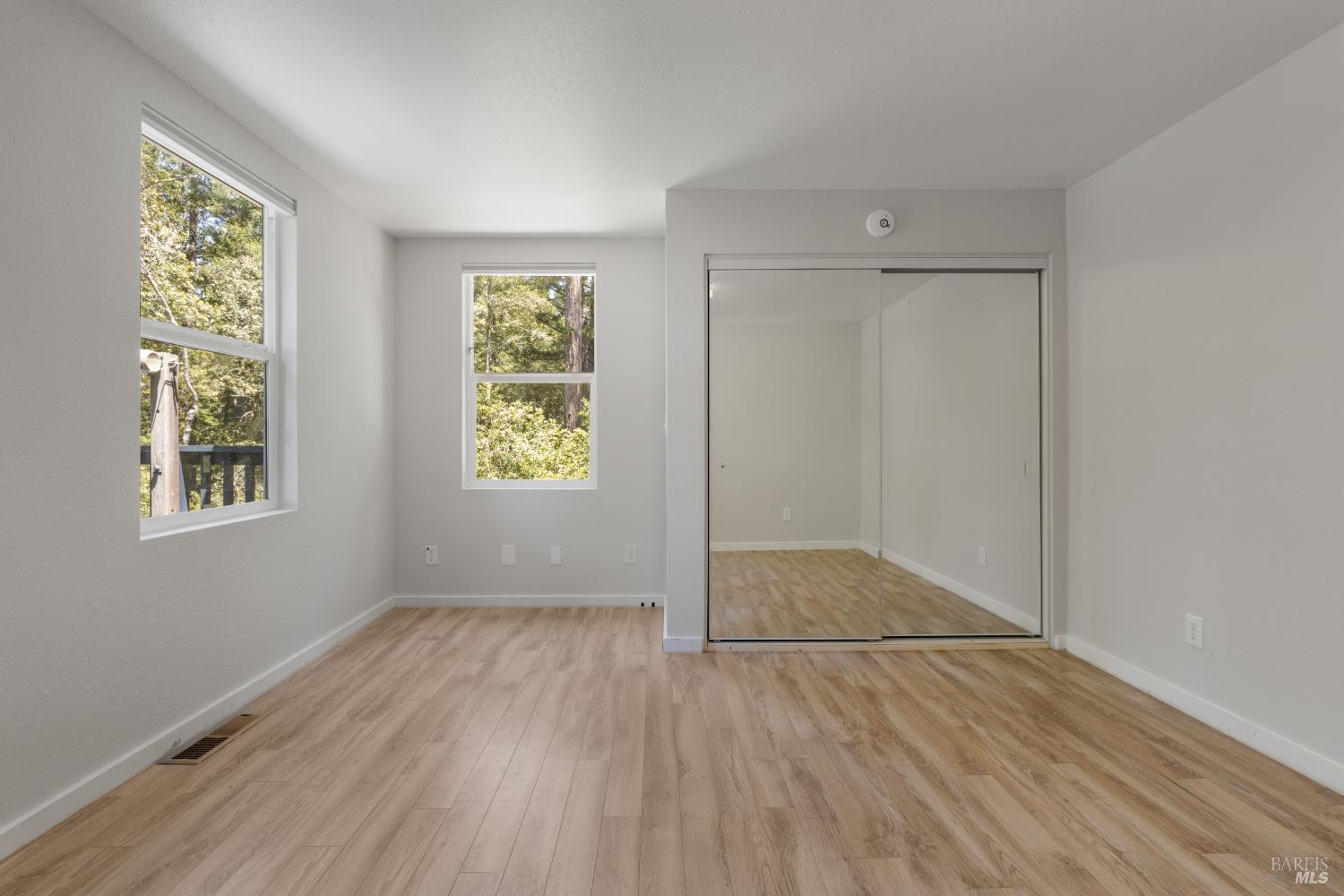 44000 Iversen Road Gualala CA 95445