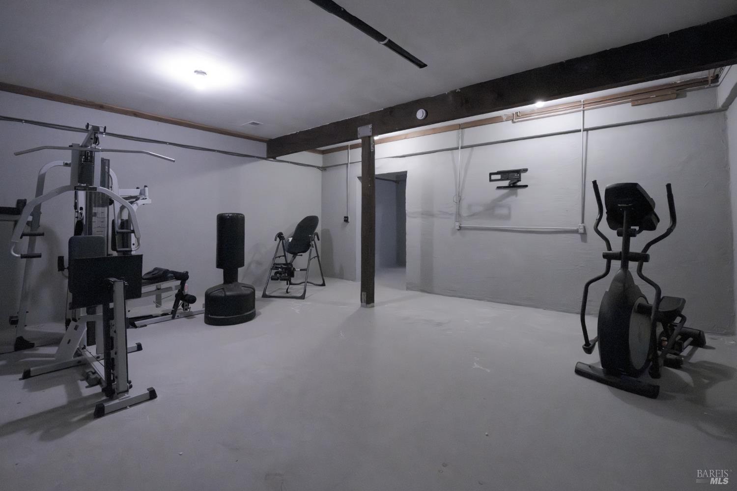 44000 Iversen Road Gualala CA 95445