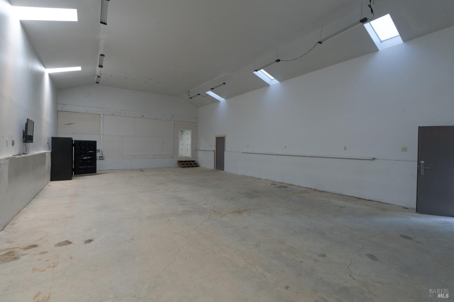 44000 Iversen Road Gualala CA 95445