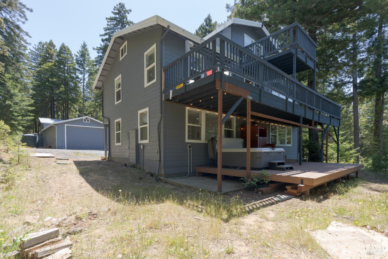 44000 Iversen Road Gualala CA 95445