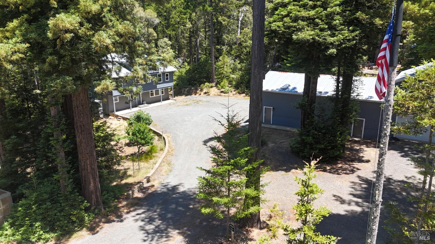 44000 Iversen Road Gualala CA 95445