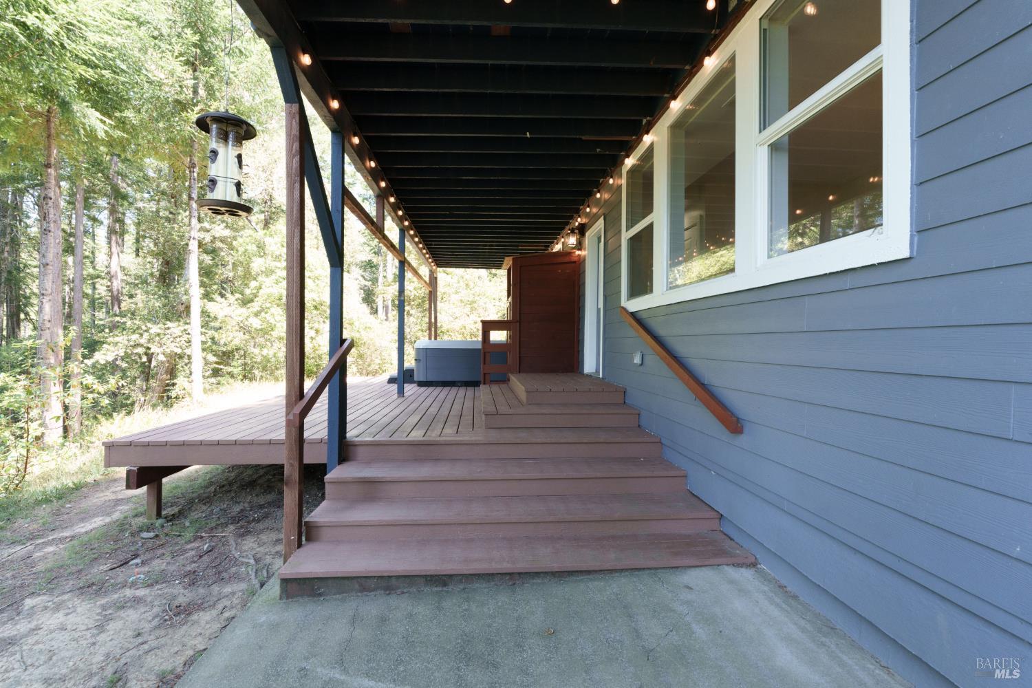 44000 Iversen Road Gualala CA 95445