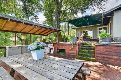 2348 Mill Creek Lane Healdsburg CA 95448