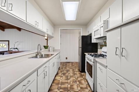 2348 Mill Creek Lane Healdsburg CA 95448