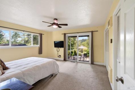 2348 Mill Creek Lane Healdsburg CA 95448
