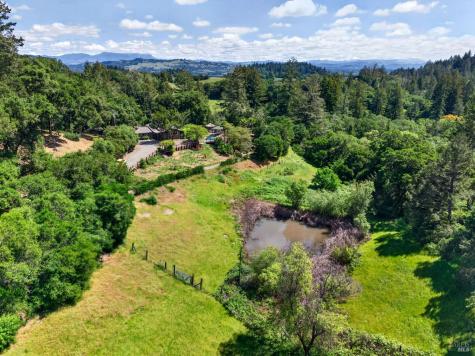 2348 Mill Creek Lane Healdsburg CA 95448