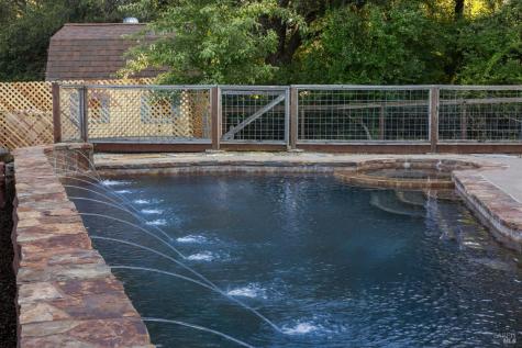 121 Zinfandel Court Cloverdale CA 95425