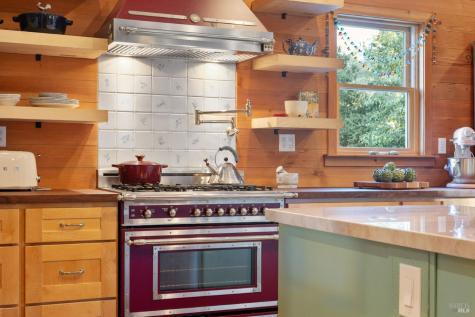 121 Zinfandel Court Cloverdale CA 95425