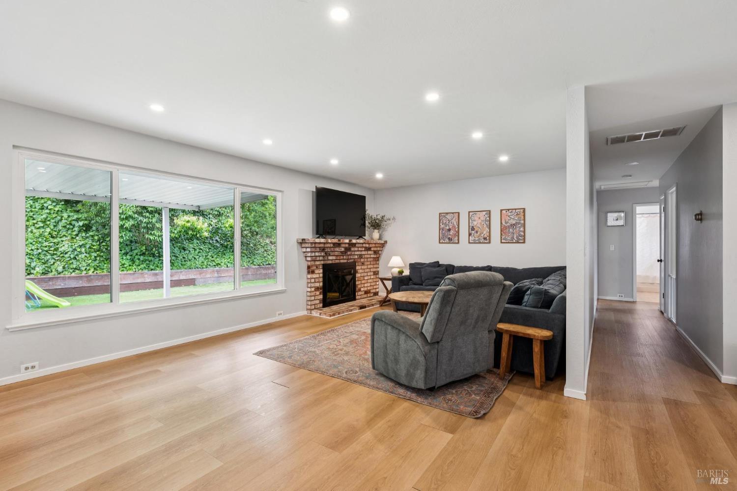 24 Lawrence Drive Novato CA 94945