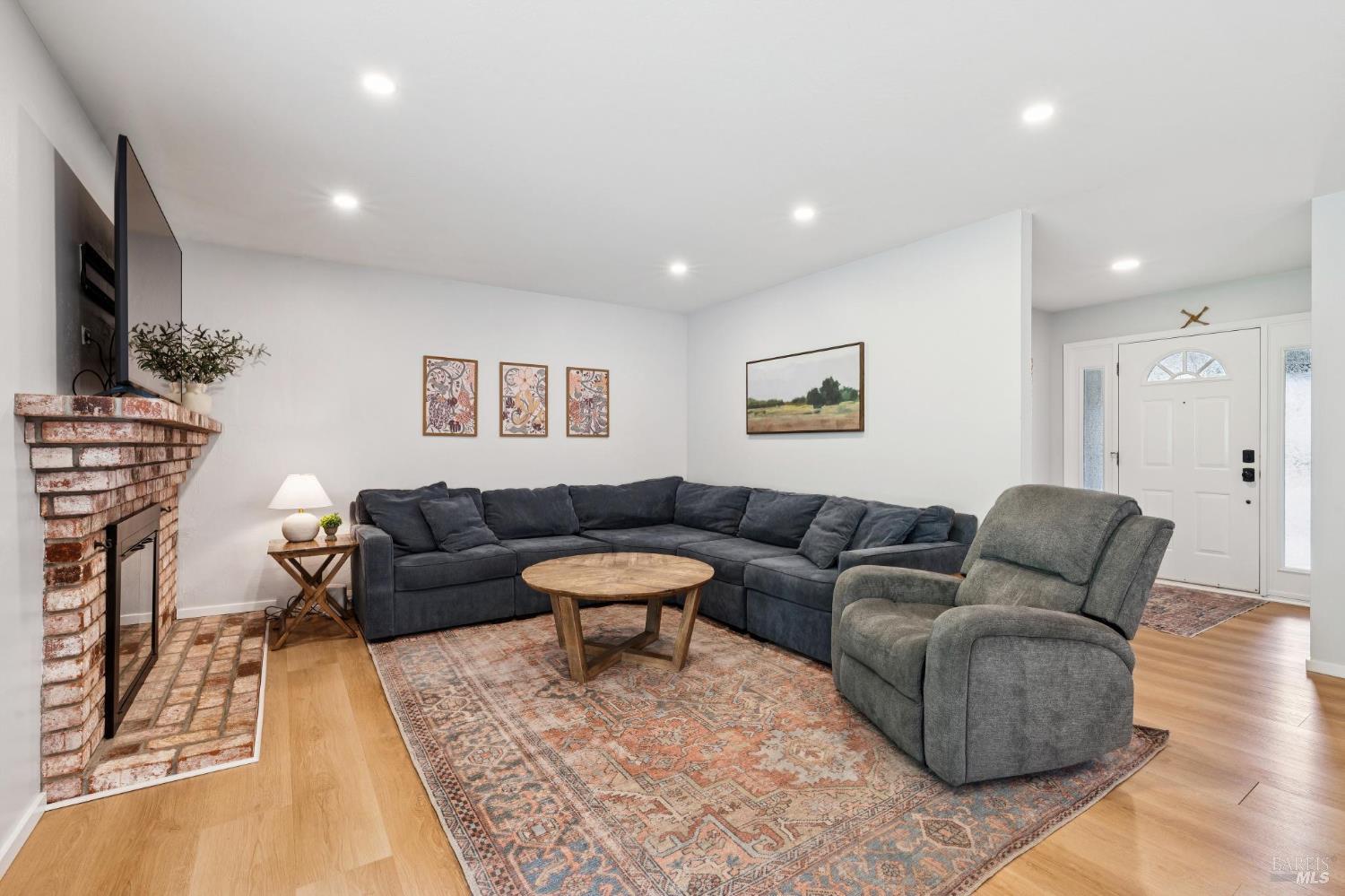 24 Lawrence Drive Novato CA 94945