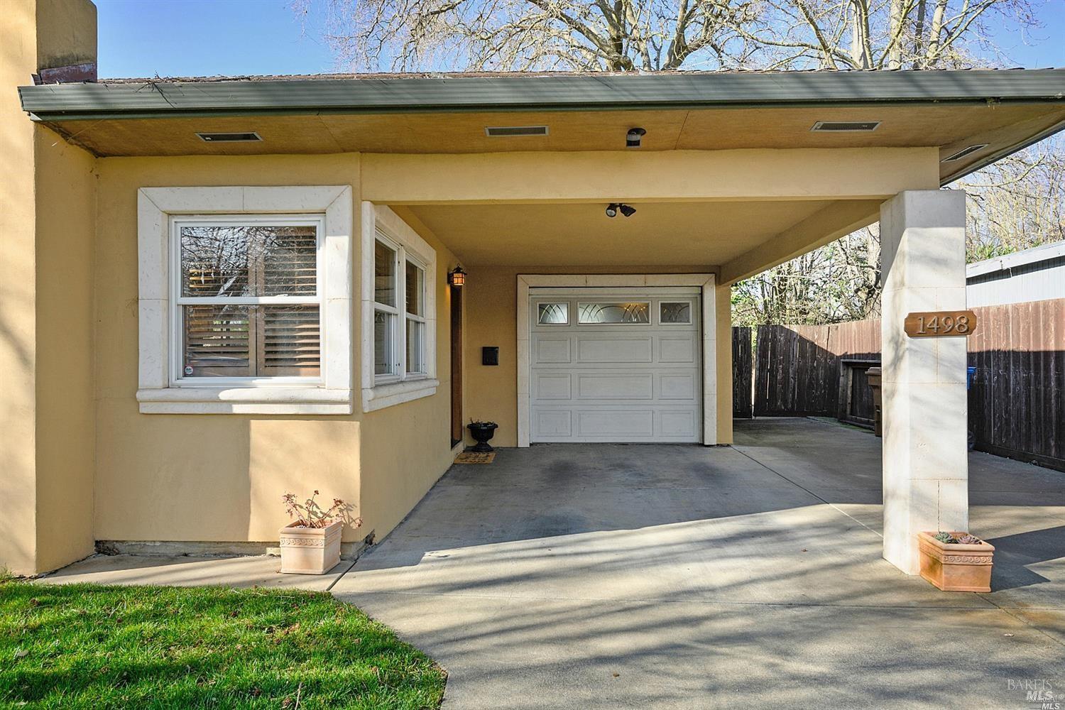 1498 Sierra Avenue Napa CA 94558