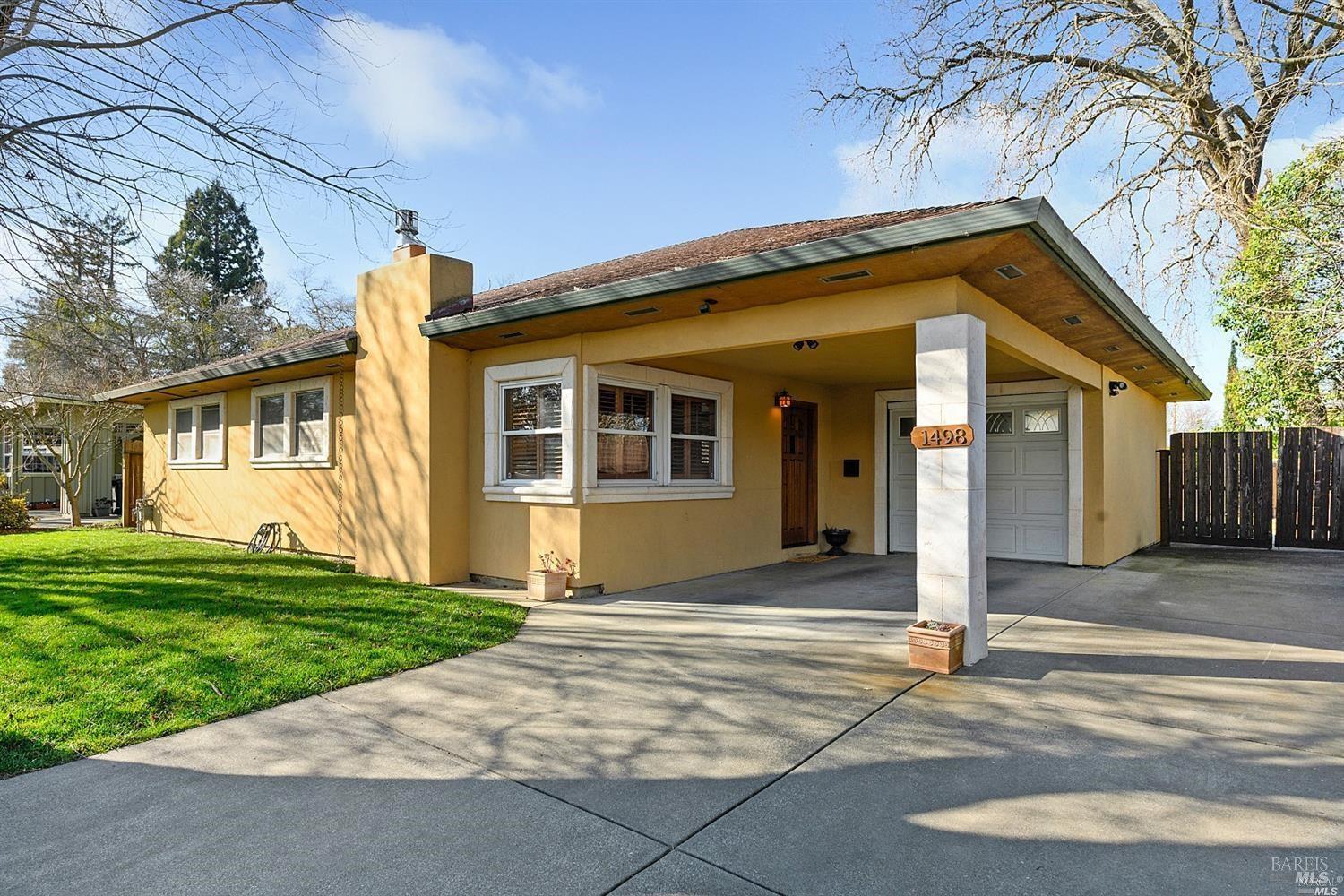 1498 Sierra Avenue Napa CA 94558