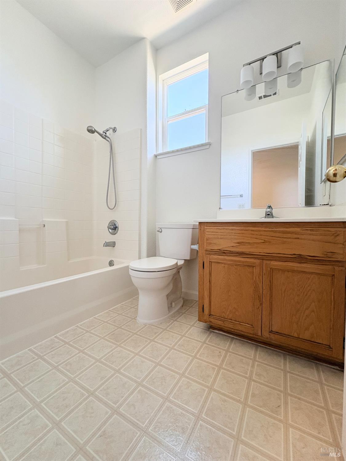 5158 Freitas Way Fairfield CA 94533
