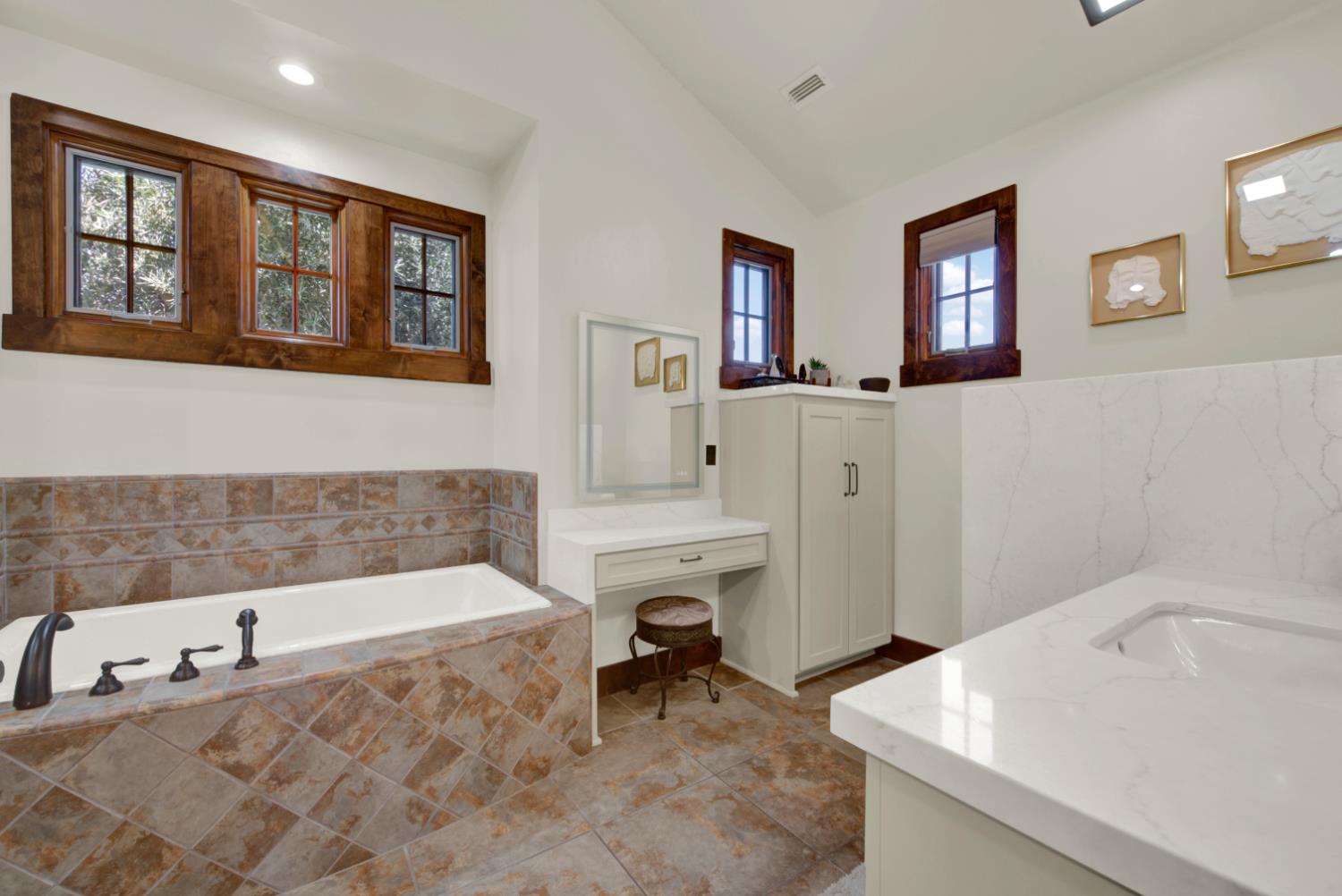 1869 Camino Verdera Lincoln CA 95648