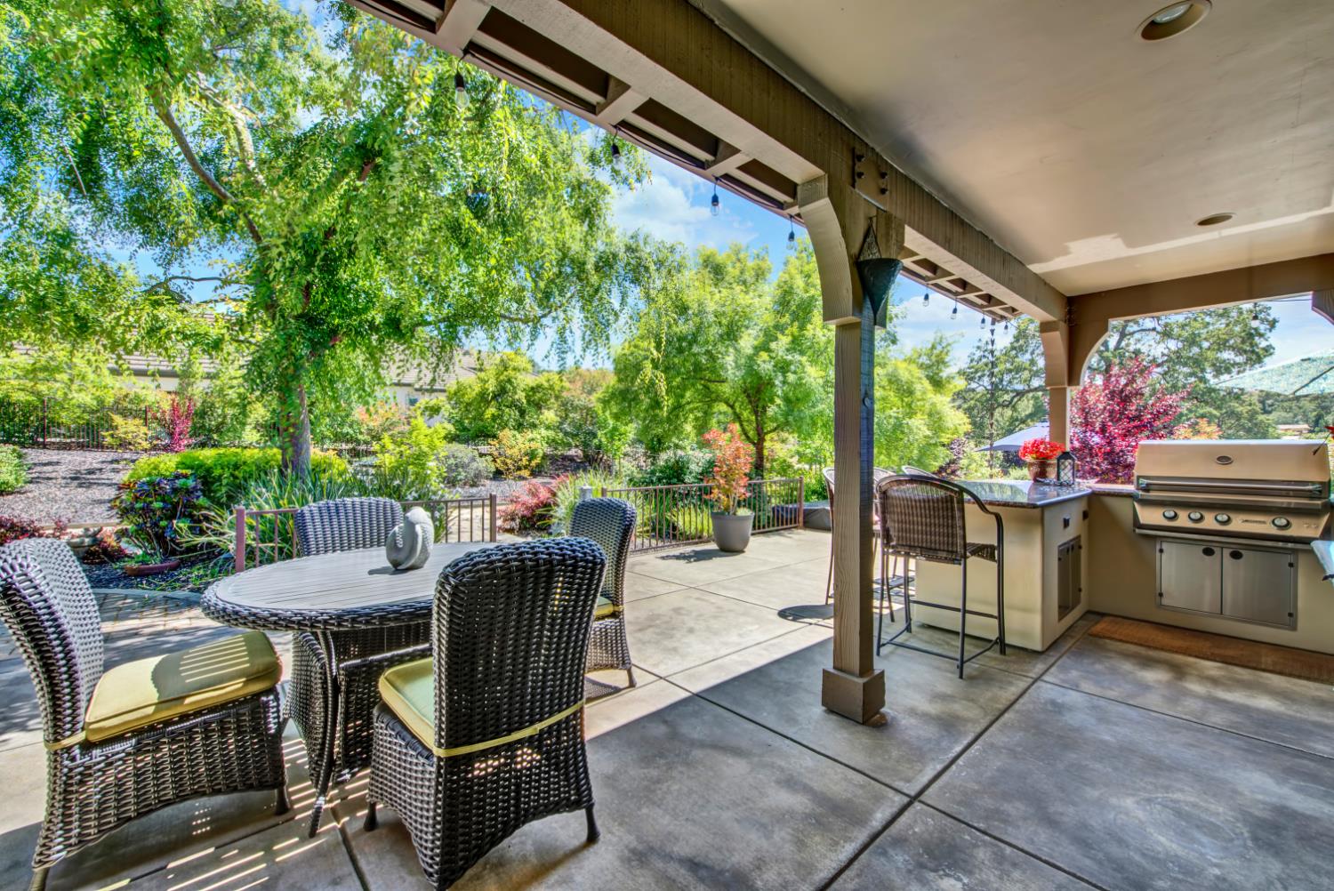 1869 Camino Verdera Lincoln CA 95648