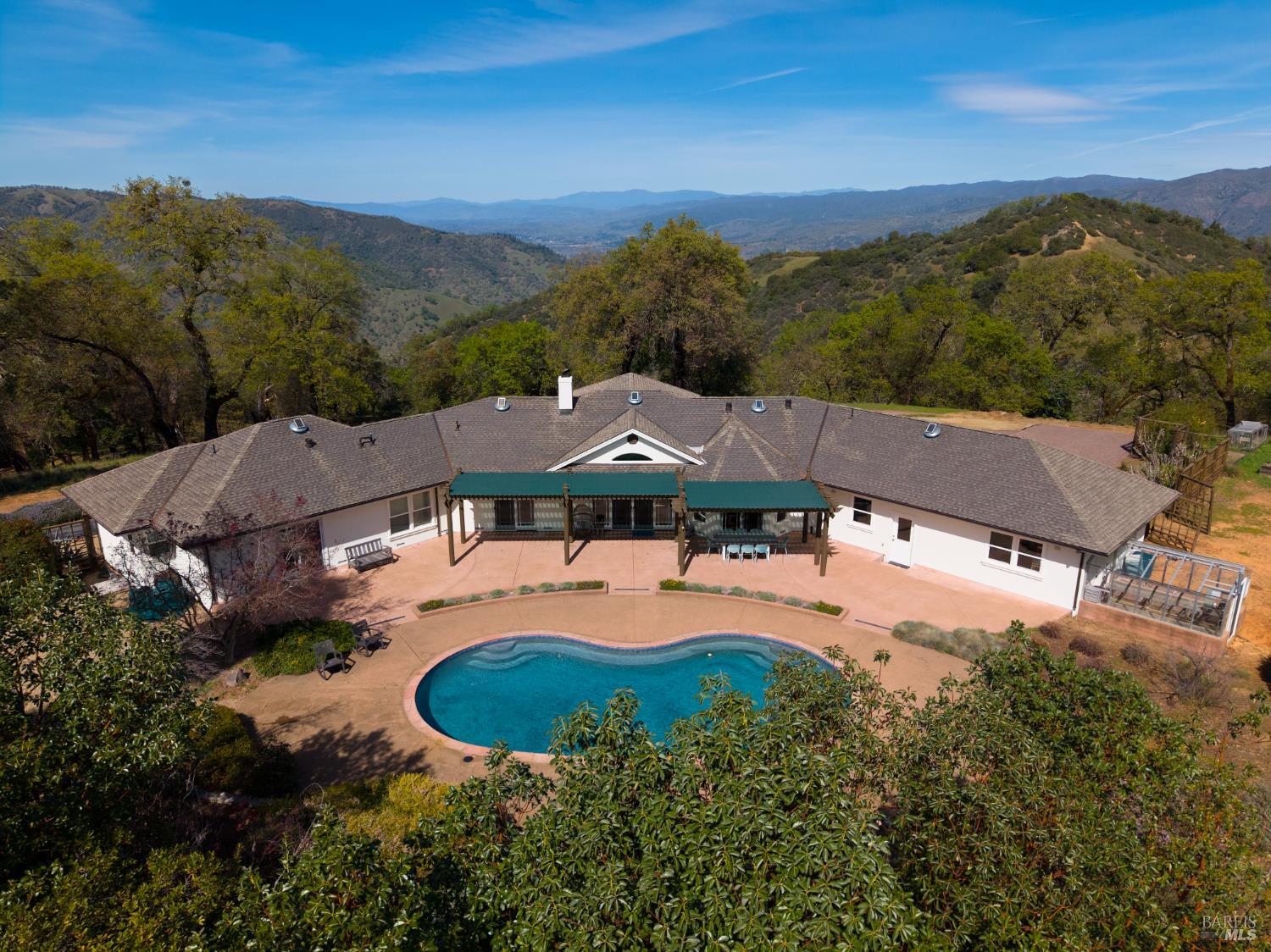 12801 Valley View Drive Ukiah CA 95482