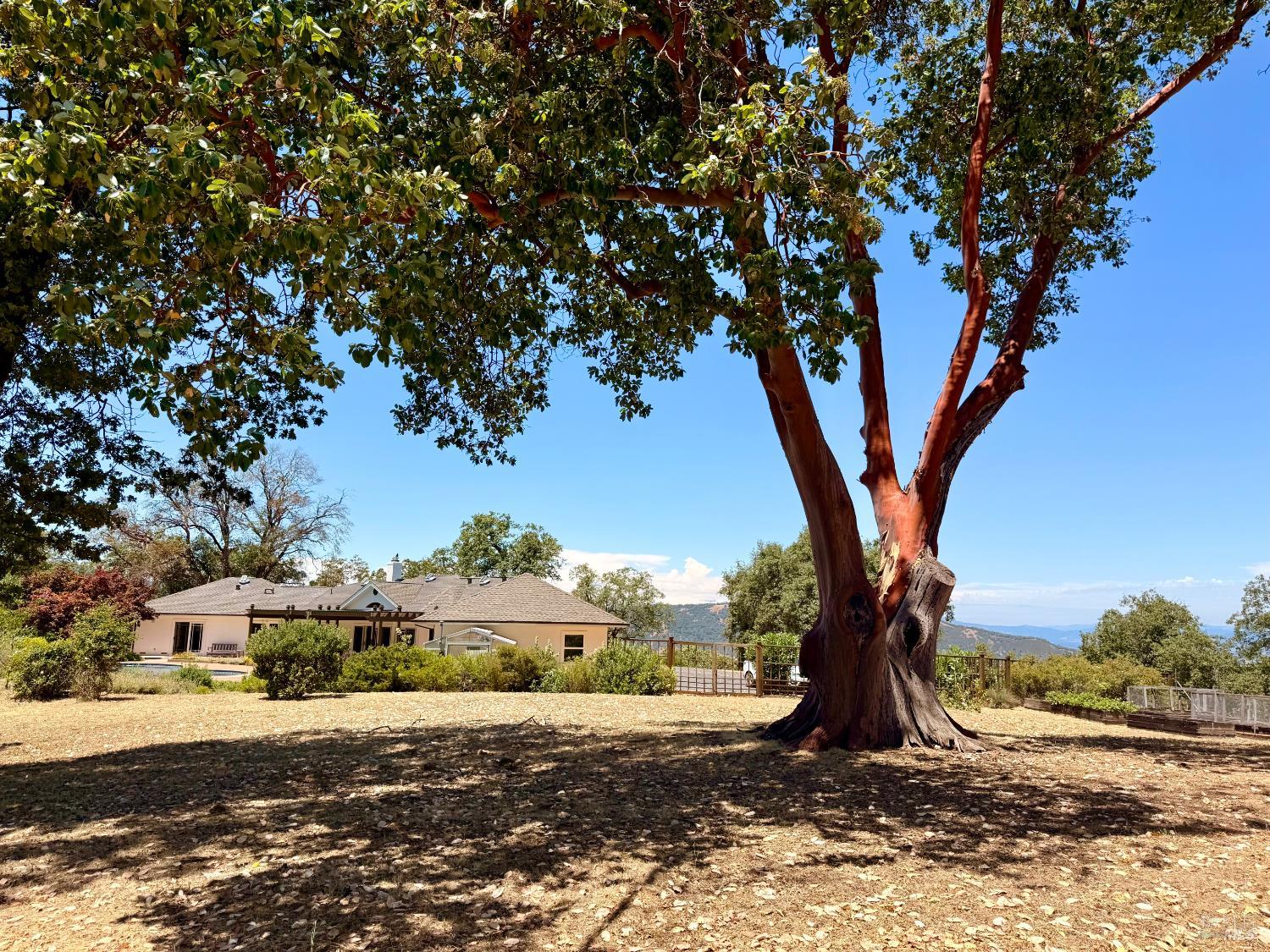 12801 Valley View Drive Ukiah CA 95482