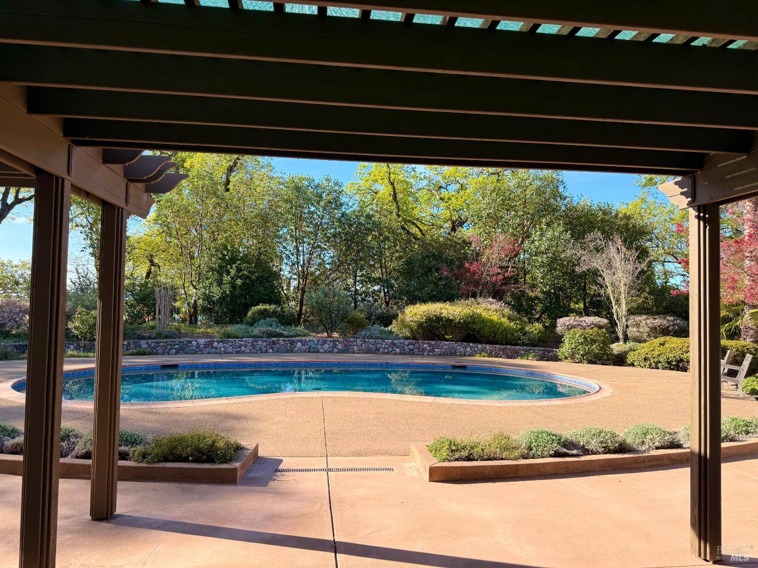 12801 Valley View Drive Ukiah CA 95482