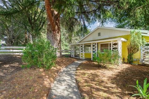 601 Robinson Road Sebastopol CA 95472