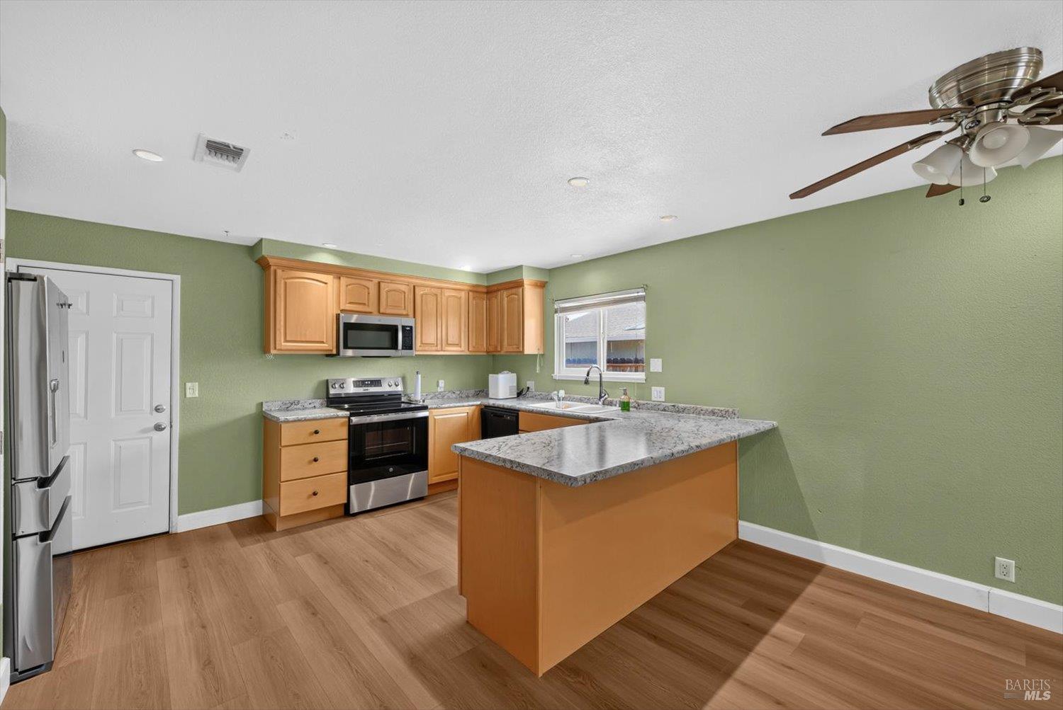 300 Ponderosa Drive Vacaville CA 95687
