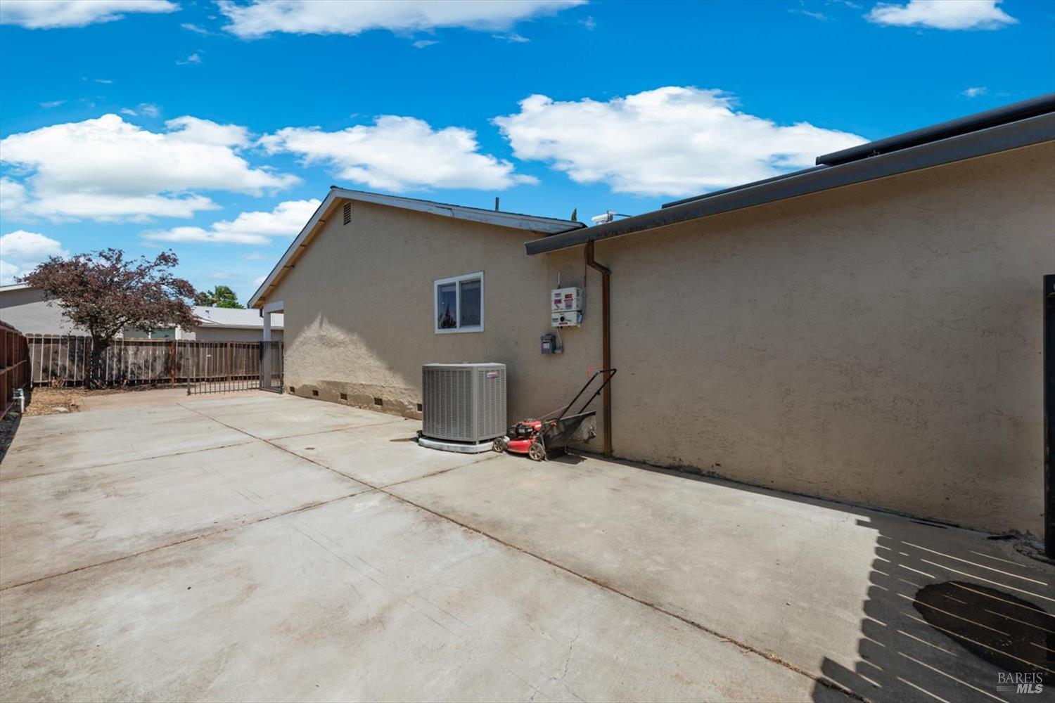 300 Ponderosa Drive Vacaville CA 95687