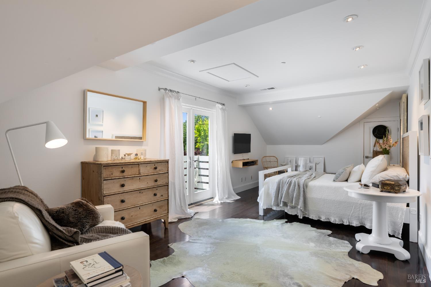 100 W Trinity Road Glen Ellen CA 95442