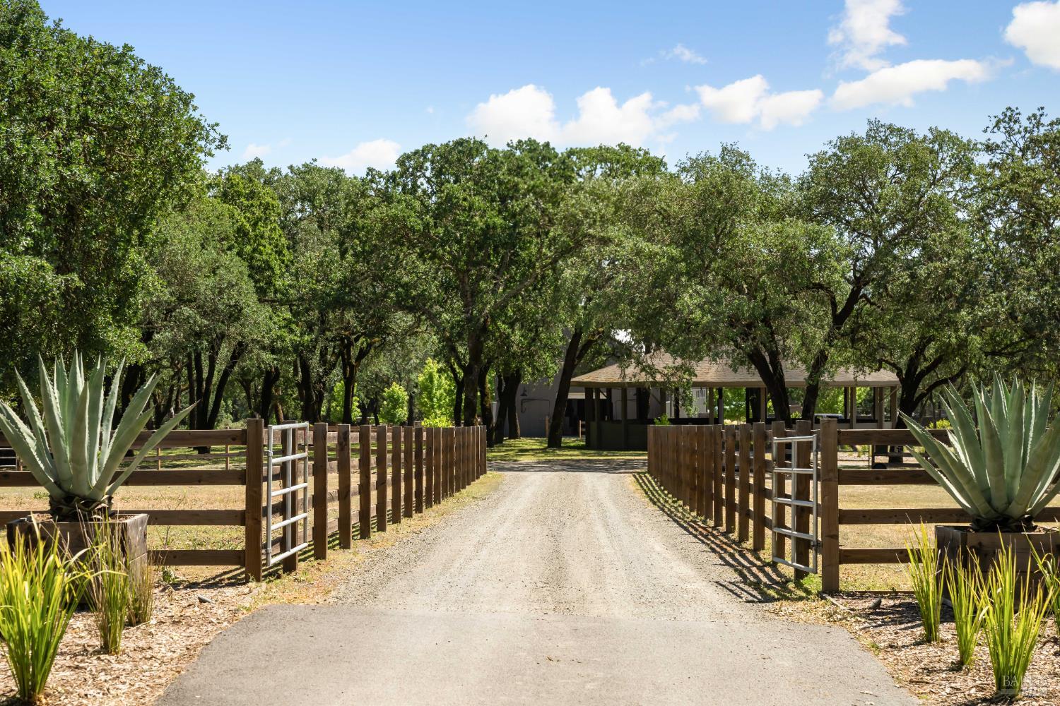 100 W Trinity Road Glen Ellen CA 95442