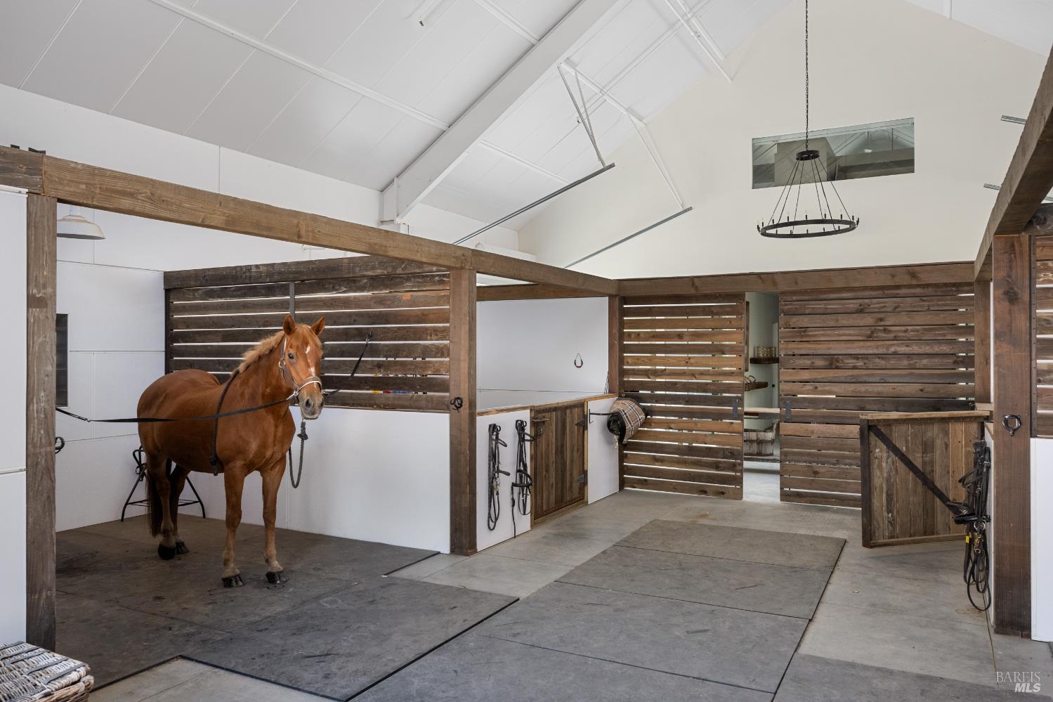 100 W Trinity Road Glen Ellen CA 95442