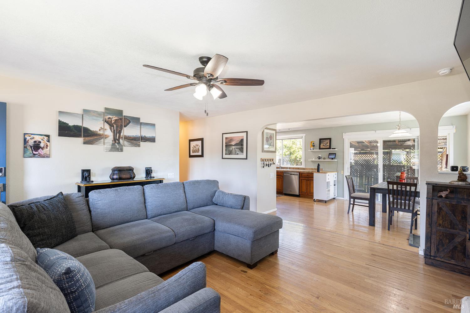 8886 Lancaster Drive Rohnert Park CA 94928