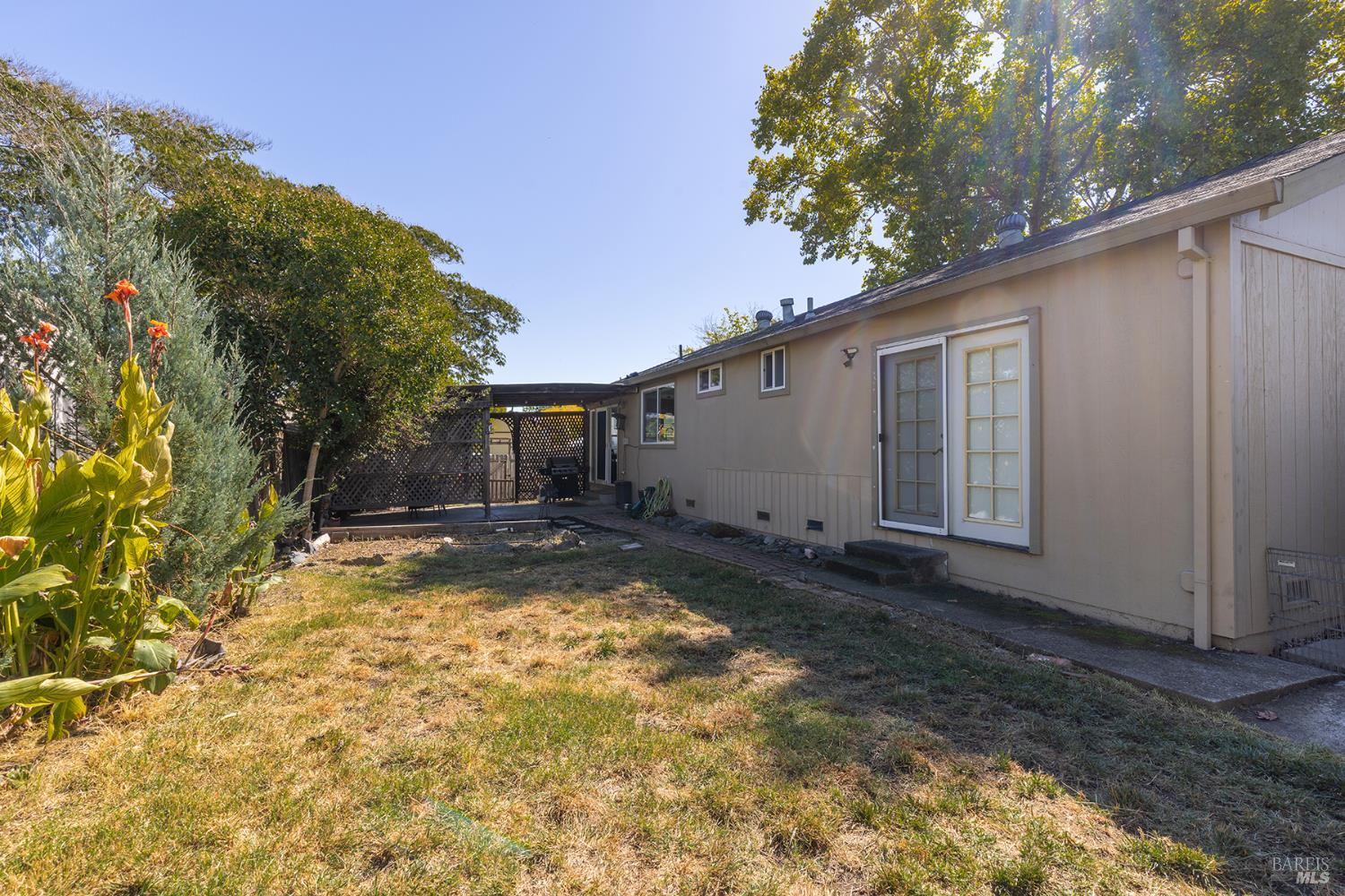 8886 Lancaster Drive Rohnert Park CA 94928