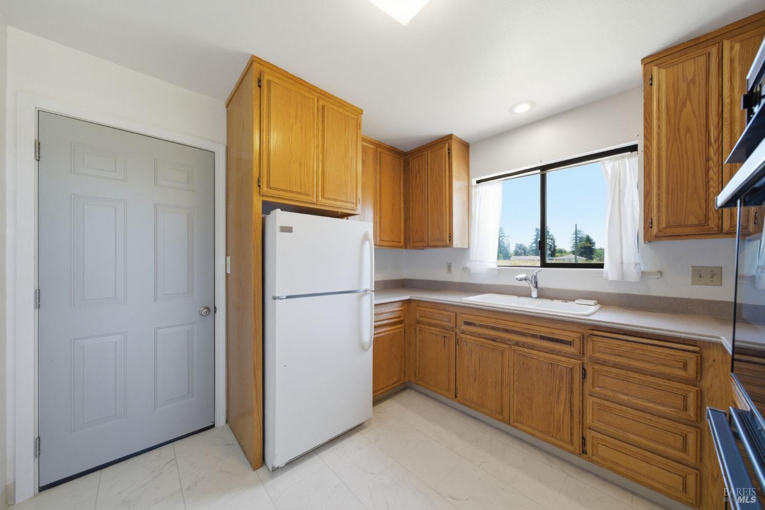4016-4018 Walker Avenue Santa Rosa CA 95407